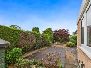 Photo 16- click for photo gallery